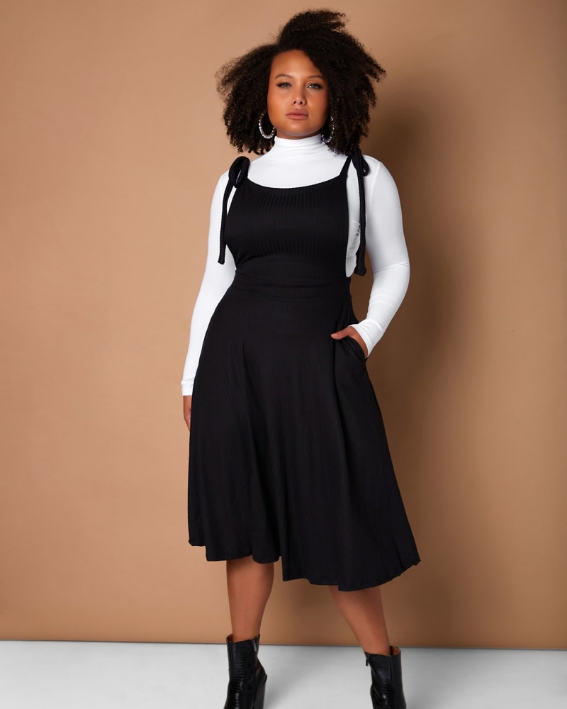 Black dress with side pockets hot sale